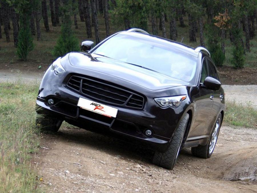 Infiniti FX35 by Met-R '2010